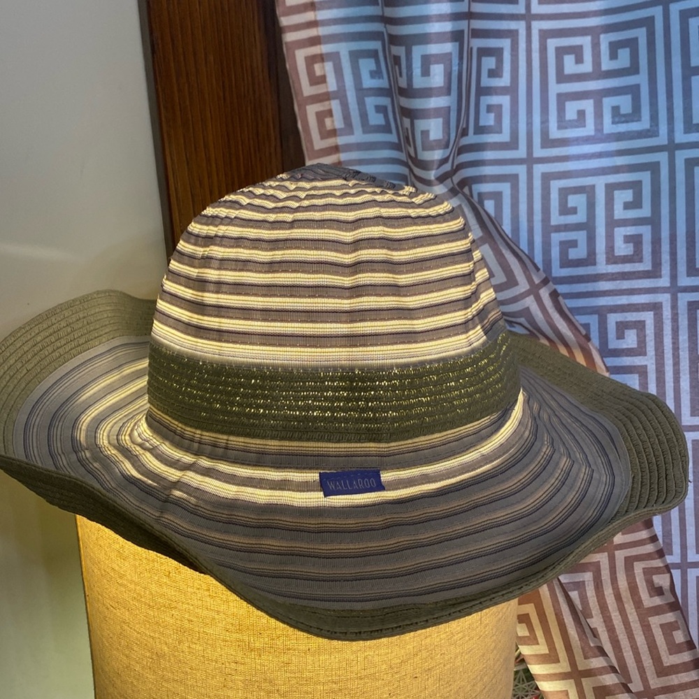 Woman’s Wallaroo Ginger Hat